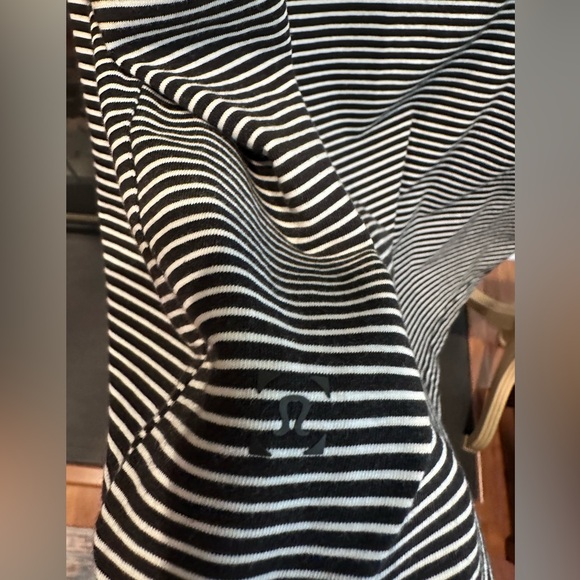 Lululemon Black and White Striped Tank - Picture 3 of 4